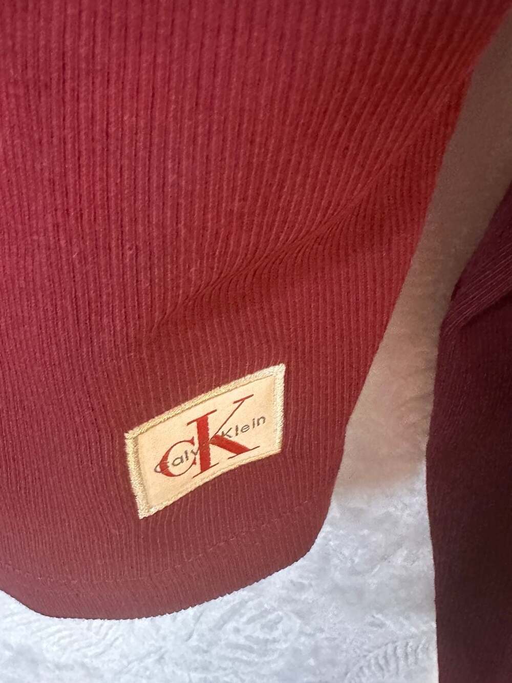 Calvin Klein Jeans Ribbed Cropped Cardigan Burgundy Size S - Picture 2 of 4